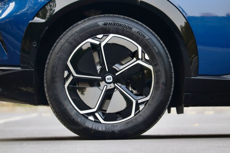 Used Xiaomi Auto YU7 2025 Ultra-Long Range Rear-Wheel Drive Version