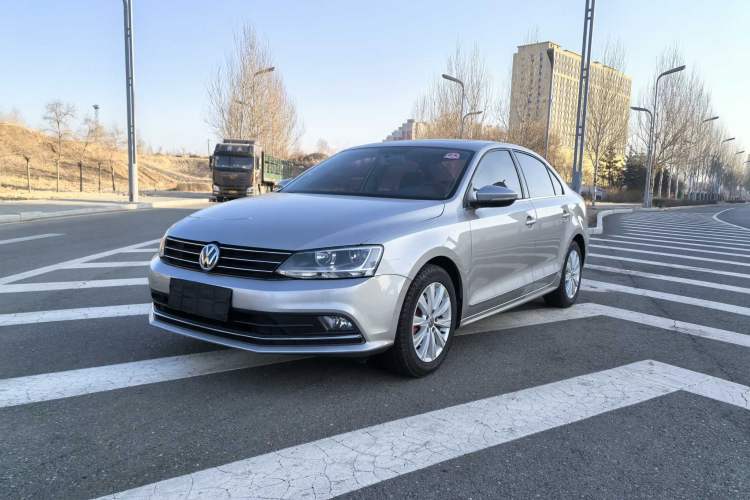 Used Volkswagen Sagitar 2015 230TSI Automatic Comfort Version