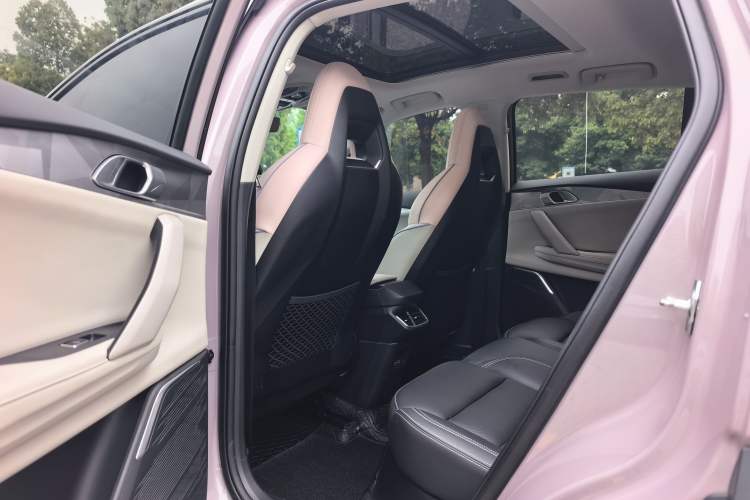 Used Lynk & Co 06 2023 Remix 1.5T Shero Interior 2