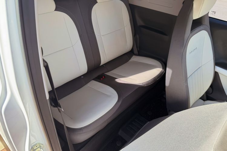 Used Geely Galaxy Panda 2025 210km Panda Kart Interior 4