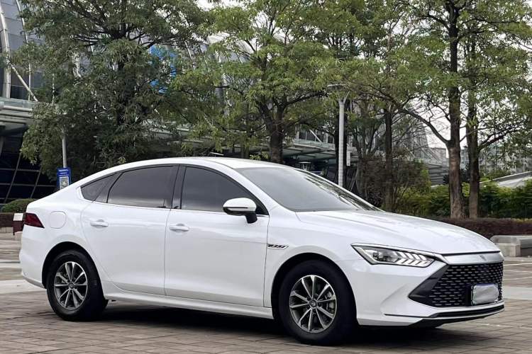 Used BYD Qin PLUS 2024 HONOR Edition DM-i 55KM Leading Model

