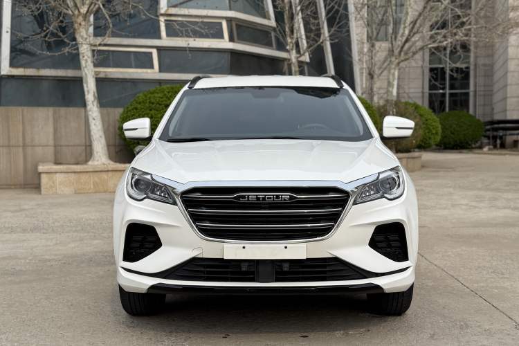 Used JETOUR X70 2020 1.5T DCT Comfort Edition 5-seater
