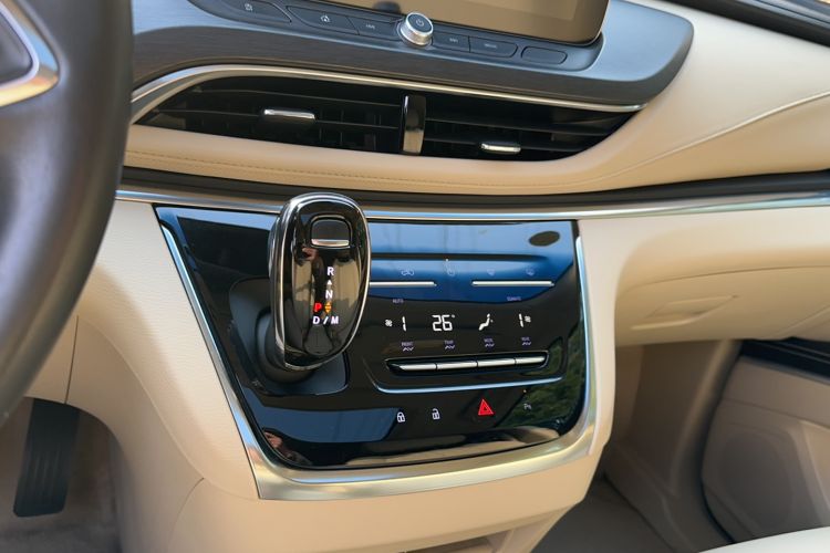 Used Buick GL8 2023 Land Executive Class 652T Luxury Model