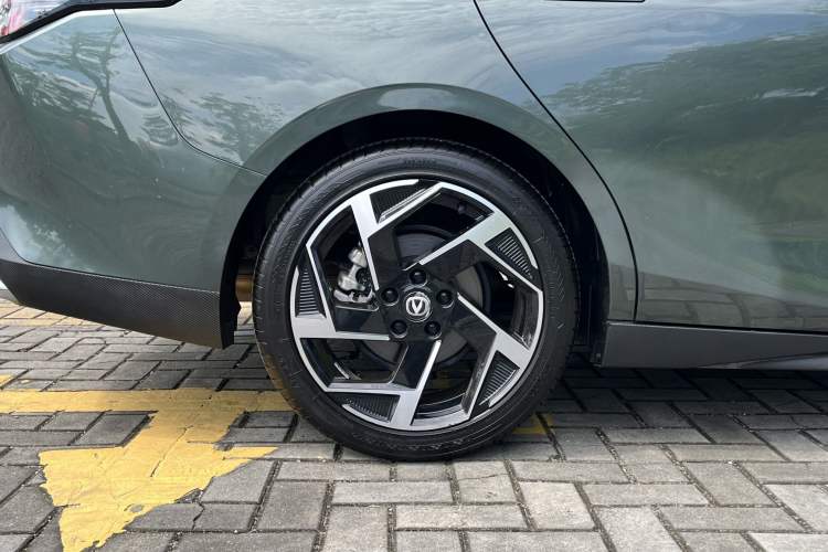 Used Changan Eado DD 2023 Blue Whale NE 1.5T GDI DCT Flagship Model