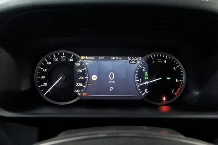 Used Land Rover Discovery 2023 300PS S
