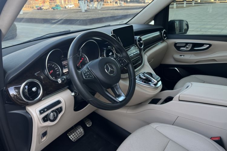 Used Mercedes-Benz V-Class 2018 V 260 L Prestige Extended Version China VI