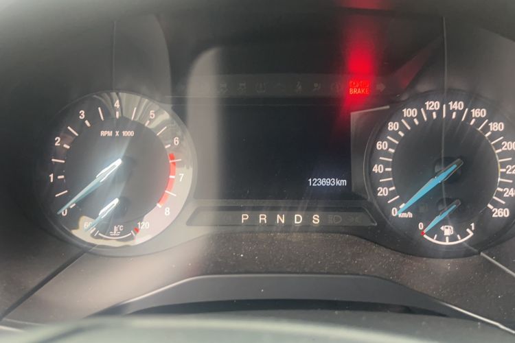 Used Ford Edge 2016 EcoBoost 245 Two-Wheel-Drive Platinum Edition 7-Seater
