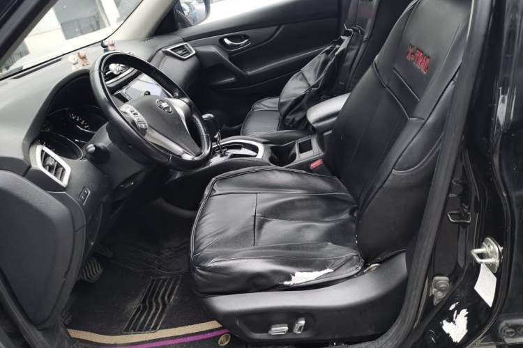 Used Nissan X-Trail 2015 2.0L CVT Comfort MAX Edition 2WD
