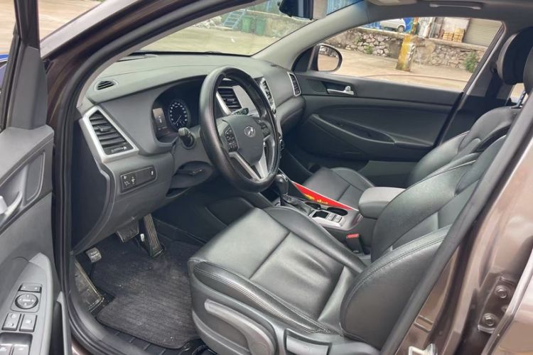 Used Hyundai Tucson 2015 1.6T Dual-Clutch Two-Wheel-Drive Smart Model
