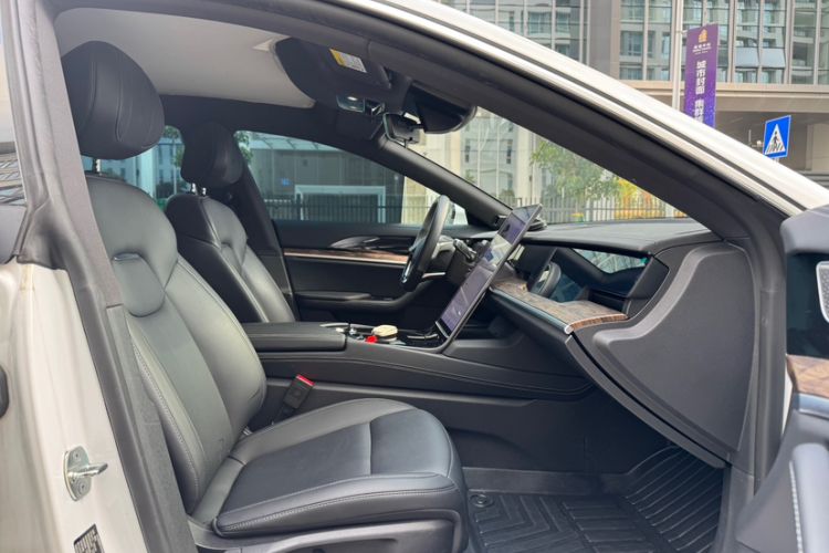 Used NETA S 2022 Extended-Range Version 1160 km Range Rear-Wheel Drive Mid-Grade
