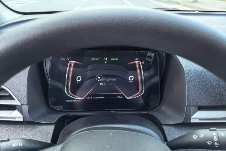 Used BYD e2 2019 Standard Range Version – Yue·Standard Model Odometer Close Up