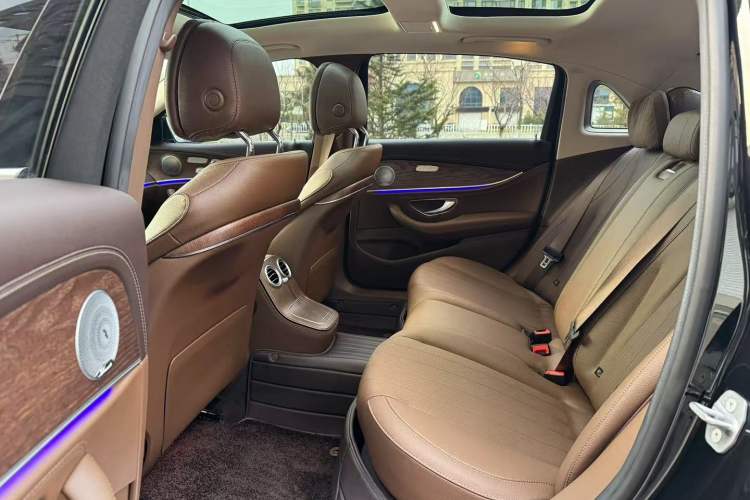 Used Mercedes-Benz E-Class New Energy 2023 E 350 e L Plug-in Hybrid Sedan