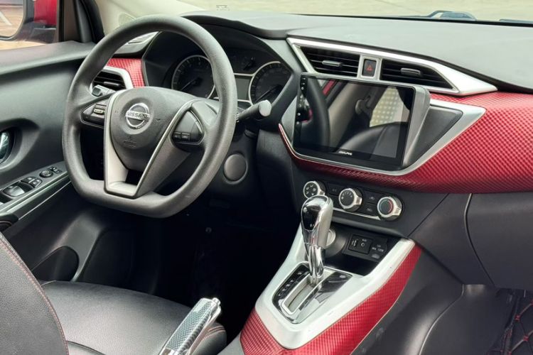 Used Nissan Lannia 2016 1.6L CVT Smart Cool Edition Interior 2