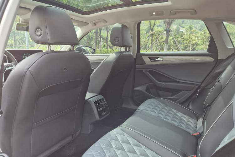 Used Volkswagen Sagitar 2023 300TSI DSG Excellence Edition