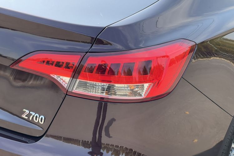 Used Zotye Z700 2016 1.8T DCT Prestige Edition
