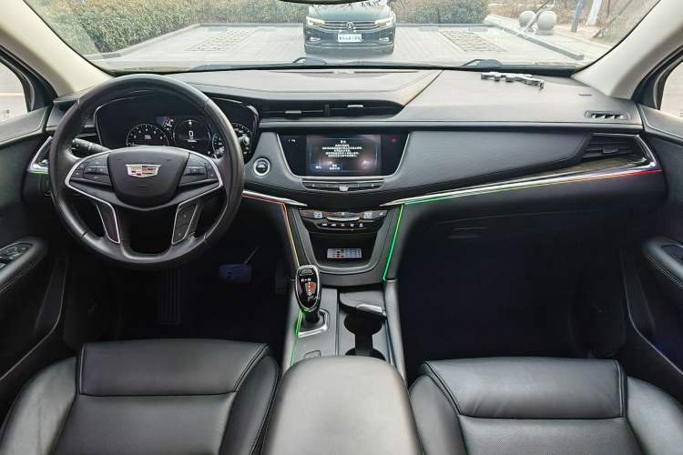 Used Cadillac XT5 2018 25T Luxury Model