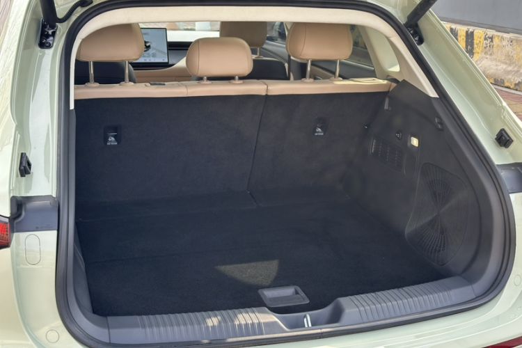 Used Hongqi Tiangong 06 2025 520 Smart Selection Edition Trunk