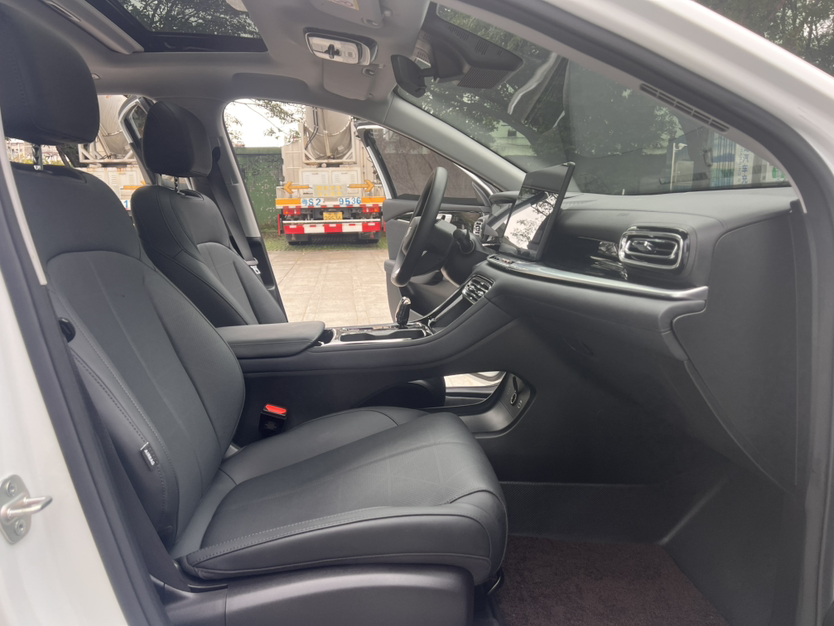 Geely Auto Emgrand 2026 Model 5th Generation 1.5T DCT Prestige Edition — снимка 15