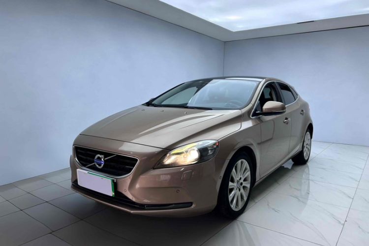 Used Volvo V40 2013 2.0T Zhiya Edition