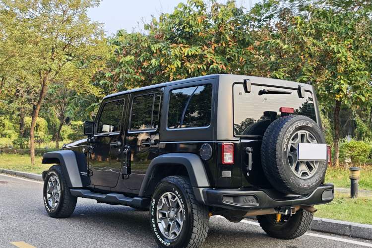 Used Jeep Wrangler 2015 3.6L Rubicon Four-Door Comfort Edition