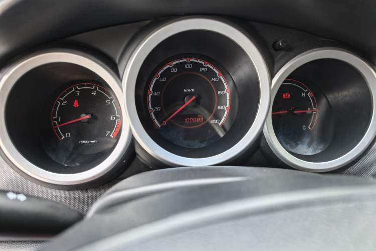 Used Changan CX20 2014 1.4L Manual Sport Version China IV Standard
