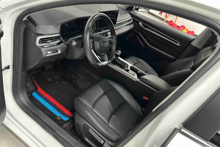 Used Geely Auto Emgrand 2023 4th Generation Champion Edition 1.5L CVT Prestige Model
