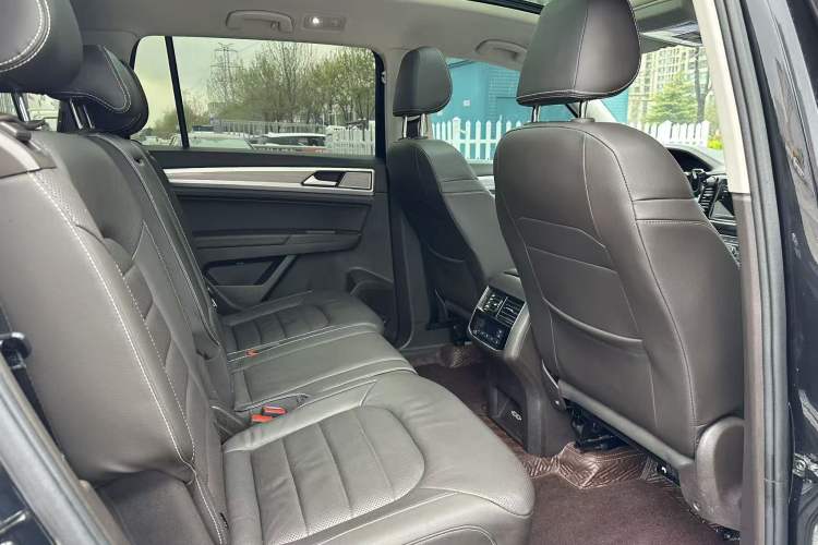 Used Volkswagen Teramont 2020 380TSI Four-Wheel Drive Luxury Version China VI Standard Audio And AC Panel