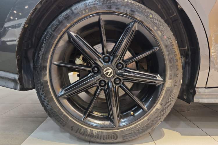 Used CHANGAN UNI-V 2022 1.5T Smart Navigation Version Exterior 8