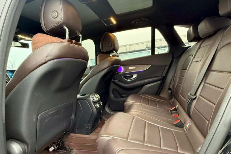 Used Mercedes-Benz GLC 2022 Facelift GLC 260 L 4MATIC Luxury Edition Interior 2