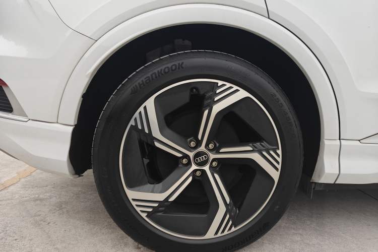 Used Audi Q4 e-tron 2024 40 e-tron Boundary Edition