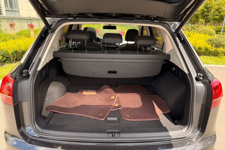 Used Volkswagen Tayron 2022 330TSI Two-Wheel Drive Luxury Smart Connectivity Version
