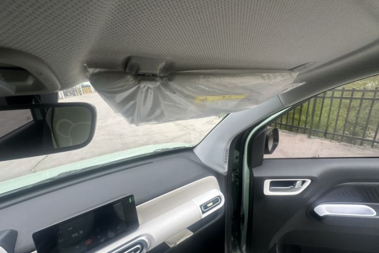 Used Wuling Hongguang MINIEV 2024 3rd Generation 215km Advanced Version Interior 7