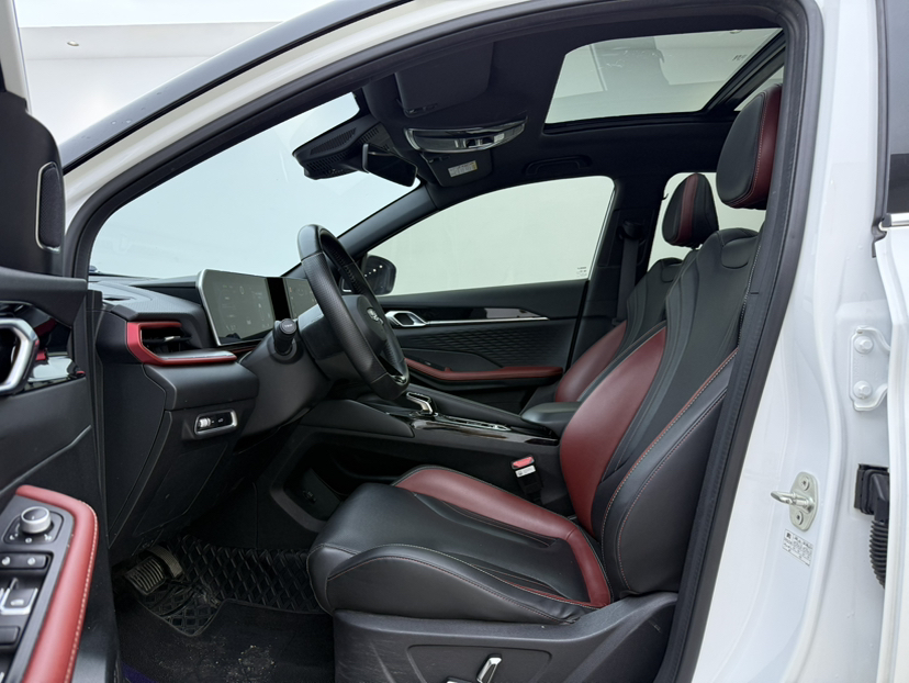 Geely Auto Coolray 2022 Bin Yue COOL 1.5TD DCT Ignite Edition — снимка 17