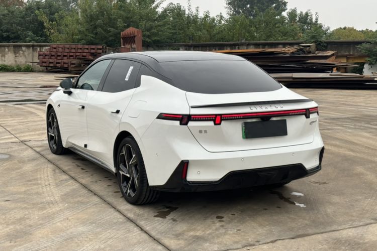 Used Lynk & Co 07 2024 EM-P 126 Long-Range Ultra
