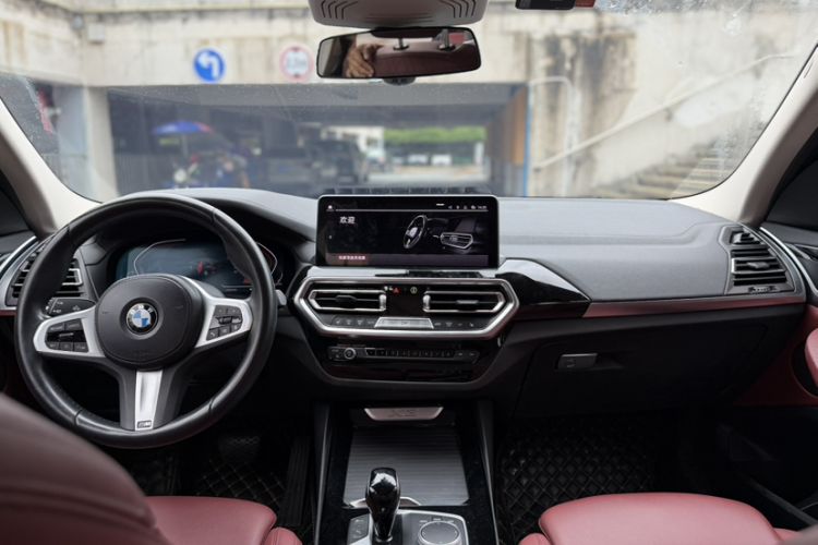 Used BMW X3 2022 xDrive25i M Sport Package Interior 1