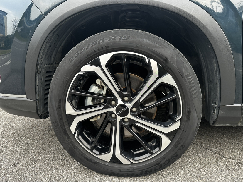 Dongfeng Aeolus Huge 2022 Mach Dual-Motor 1.5T MHD Dare-to-Dream Edition — снимка 8