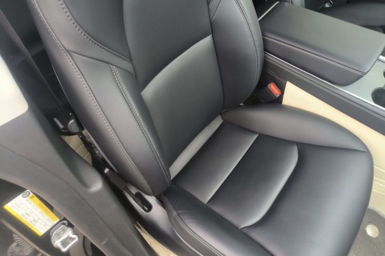 Used Tesla Model Y 2022 Revised Version Rear-Wheel Drive Interior 8