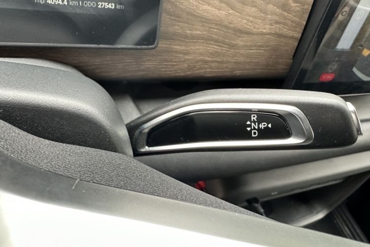 Used Ruichi EC75 2025 Model Passenger Vehicle Smart Driving Ultra-Charging Edition Superior I 52.16 kWh
