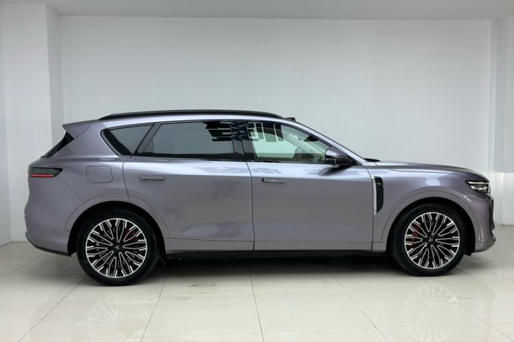 Used VOYAH FREE 2025 Model FREE+ Four-Wheel-Drive Qiankun Edition