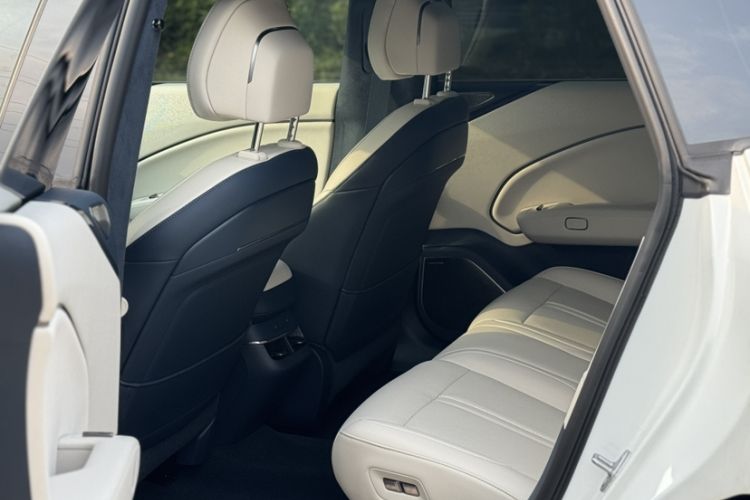 Used Zeekr 007 2025 Four-Wheel Drive Intelligent Driving Version 75 kWh Interior 5