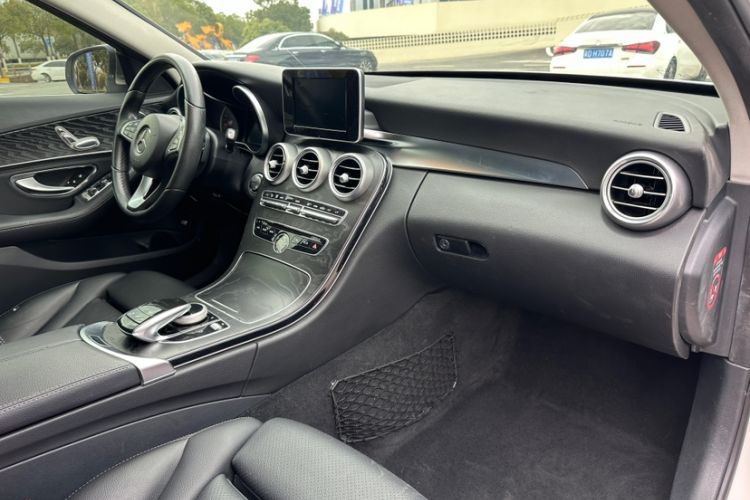 Used Mercedes-Benz C-Class 2015 C 200 station wagon