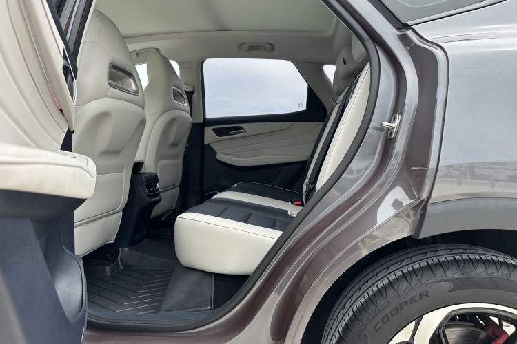 Used MG Pilot 2021 300TGI Automatic Two-Wheel Drive Trophy Deluxe Edition
