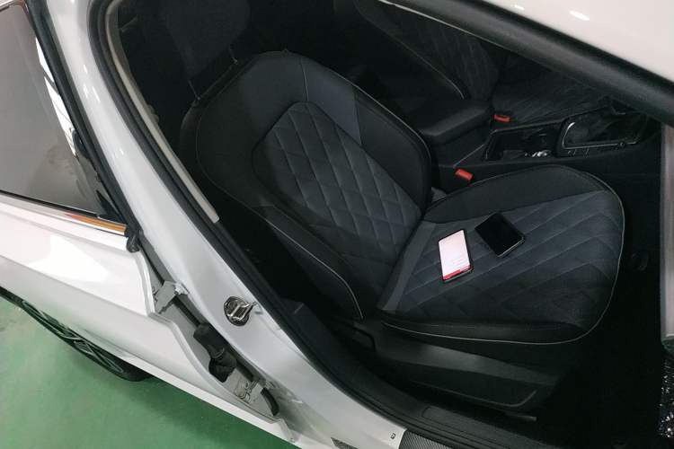 Used Volkswagen Sagitar 2023 300TSI DSG Excellence Edition
