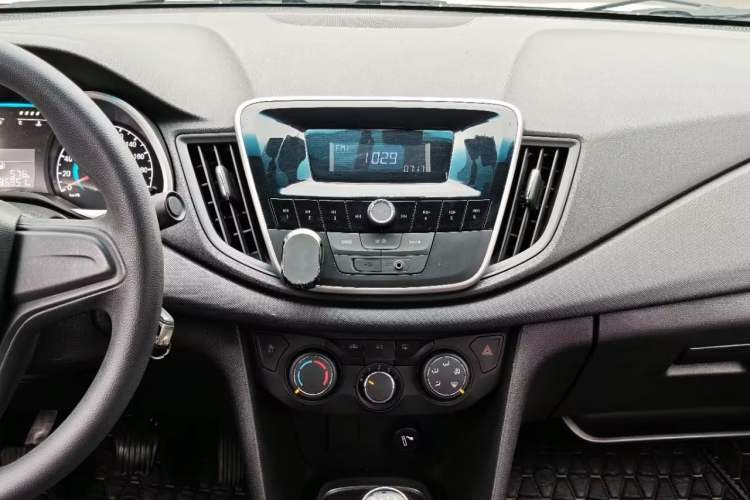 Used Chevrolet Cavalier 2019 320 Manual Enjoyment Edition