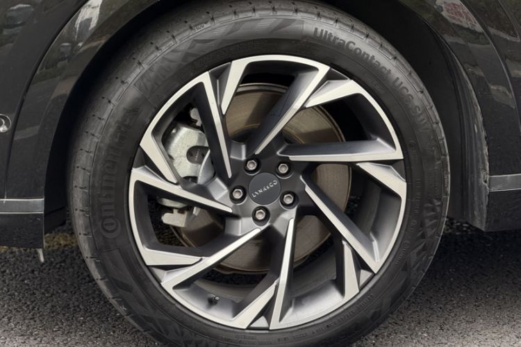 Used Lynk & Co 09 EM-P 2021 2.0T PHEV Ultra Six-Seater Exterior 7