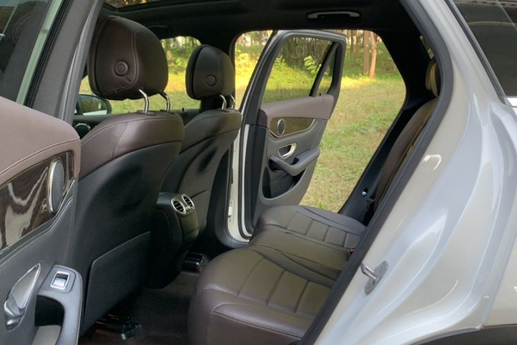 Used Mercedes-Benz GLC 2017 GLC 260 4MATIC Luxury Model
