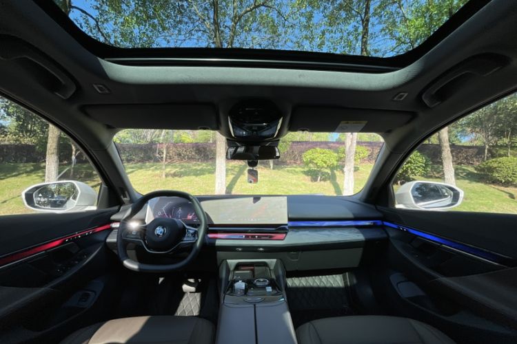 Used BMW 5 Series 2025 525Li Luxury Package