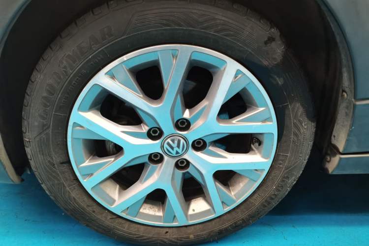 Used Volkswagen Polo 2016 1.6L Cross Polo Automatic Exterior 3