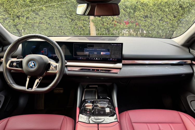 Used BMW i5 2024 eDrive 35L M Sport Package
