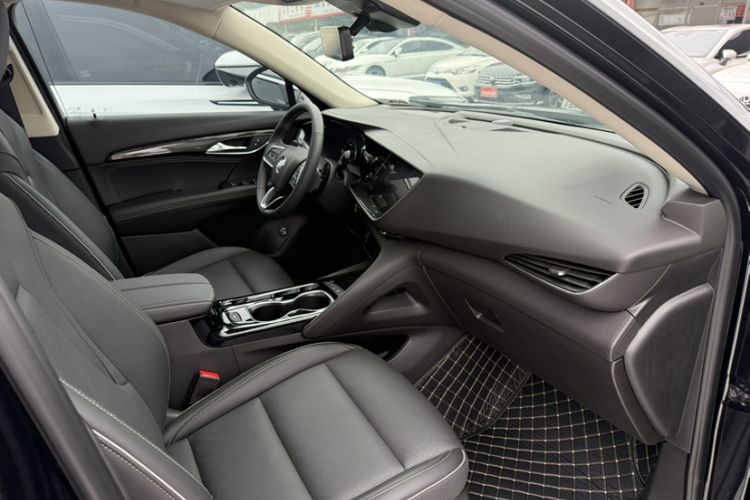 Used Buick Envision 2022 Encore Plus 652T Five-Seat All-Wheel-Drive Luxury Model